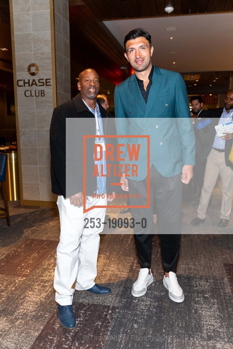 Marlin Jeffreys, Zaza Pachulia, Photo #253-19093-0