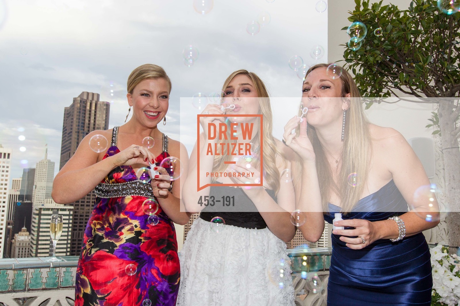 Rachel Hendricks Alyssa Nordstrom, Kimbertly Harden, Gucci & Vogue Dinner, Penthouse at the Fairmont San Francisco (950 Mason Street). Penthouse at the Fairmont San Francisco (950 Mason Street), . 950 Mason Street, June 28th, 2015, Photo #453-191 Rachel Hendricks Alyssa Nordstrom, Kimbertly Harden, Photo #453-191