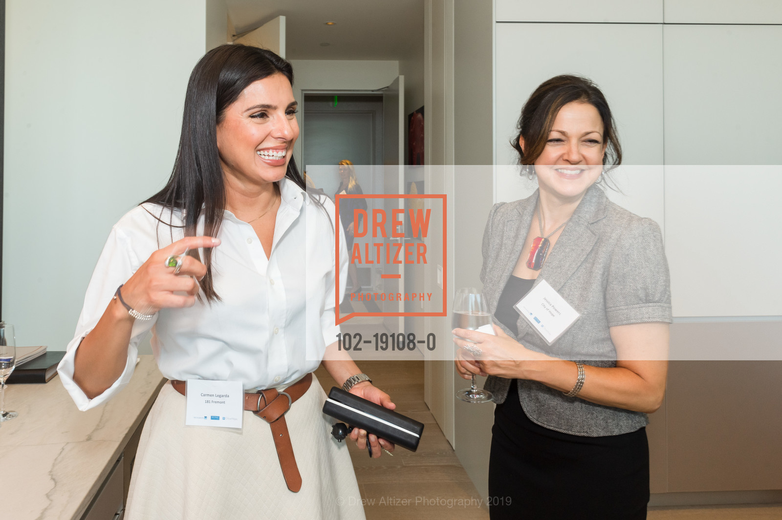 Carmen Legarda, Jessica Powers, 181 Fremont and City of Hope Host Reception for 2019 Spirit of Life Awardee Jeff Hoopes, 181 Fremont Residences, Penthouse. 181 Fremont Street, September 10th, 2019, Photo #102-19108-0 Carmen Legarda, Jessica Powers, Photo #102-19108-0