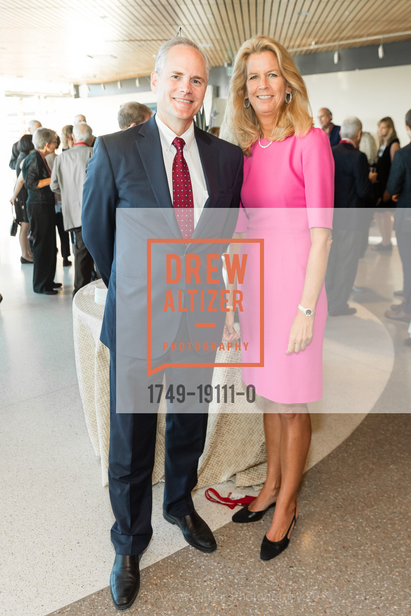Quinn McKenna, Mariann Byerwalter, New Stanford Hospital Donor Dinner 2019, Stanford Hospital. 500 Pasteur Drive, September 10th, 2019, Photo #1749-19111-0 Quinn McKenna, Mariann Byerwalter, Photo #1749-19111-0