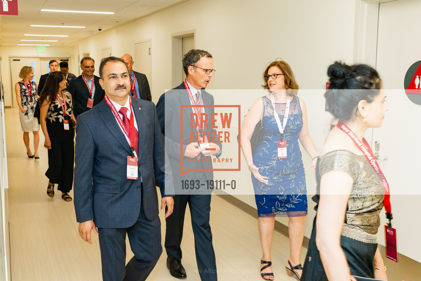 Sandeep Narayan, Jeffrey Chambers, Cindi Trost, New Stanford Hospital Donor Dinner 2019, Stanford Hospital. 500 Pasteur Drive, September 10th, 2019, Photo #1693-19111-0 Sandeep Narayan, Jeffrey Chambers, Cindi Trost, Photo #1693-19111-0