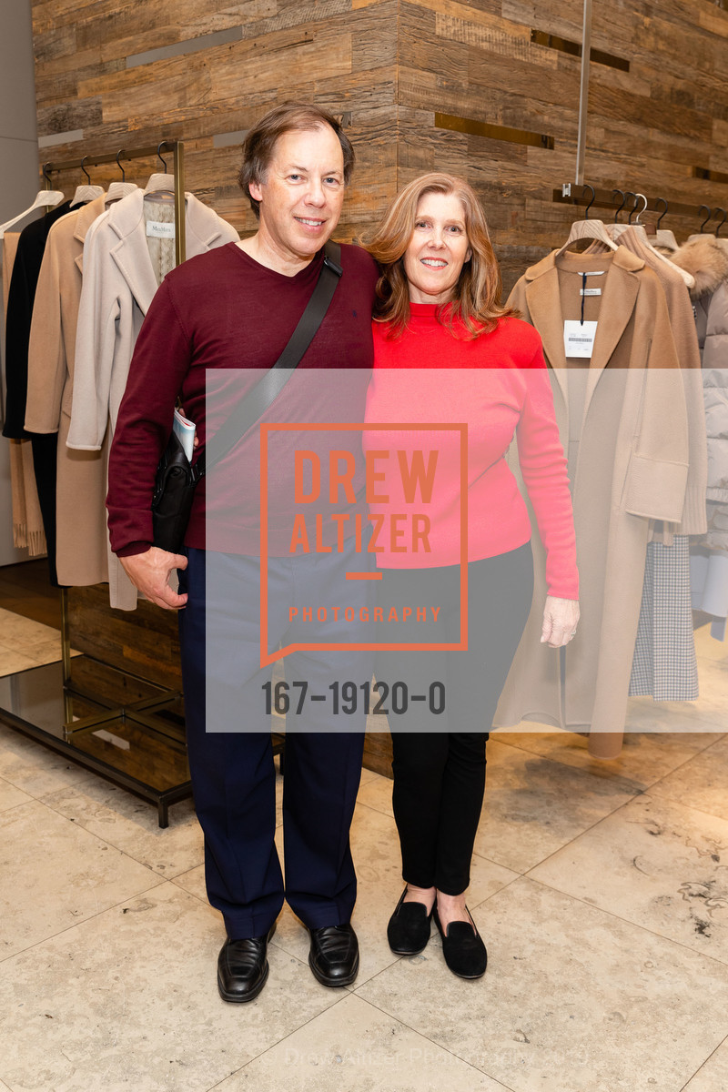 Robert Mauer, Leslie Fellman, SFMoMA x Max Mara In-Store Cocktail, Max Mara. 175 Post Street, September 11th, 2019, Photo #167-19120-0 Robert Mauer, Leslie Fellman, Photo #167-19120-0