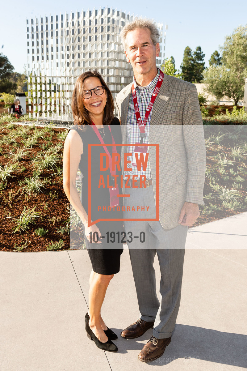 Dianne Child, Jeff Child, The New Stanford Hospital Donor Reception, Stanford Hospital. 500 Pasteur Drive, September 11th, 2019, Photo #10-19123-0 Dianne Child, Jeff Child, Photo #10-19123-0