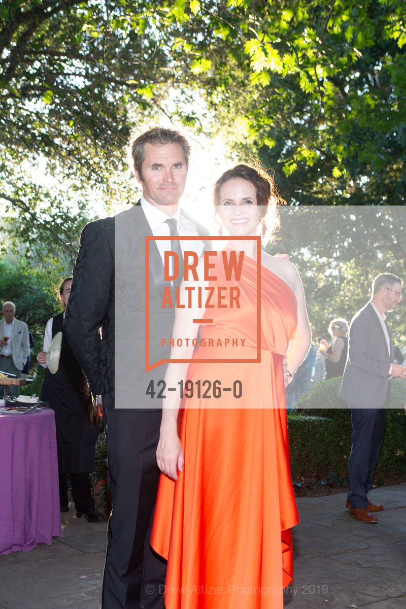 Rhett Butler, Alyson Blume, Filoli's Gala in the Garden 2019, Filoli Historic House & Gardens. 86 Cañada Road, September 13th, 2019, Photo #42-19126-0 Rhett Butler, Alyson Blume, Photo #42-19126-0
