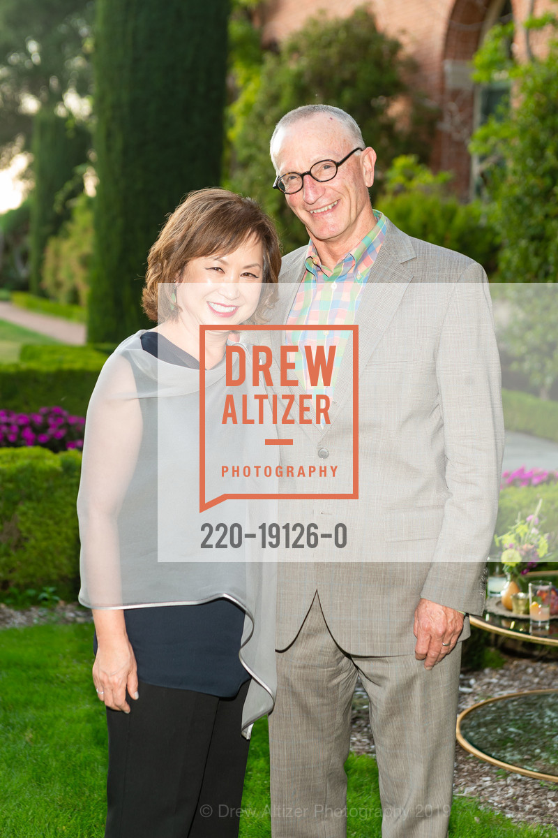 Mikyong Wessel, David Wessel, Filoli's Gala in the Garden 2019, Filoli Historic House & Gardens. 86 Cañada Road, September 13th, 2019, Photo #220-19126-0 Mikyong Wessel, David Wessel, Photo #220-19126-0