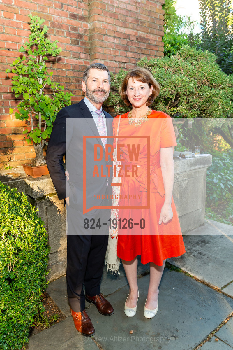 Jim Cody, Liz Cody, Filoli's Gala in the Garden 2019, Filoli Historic House & Gardens. 86 Cañada Road, Photo #824-19126-0 Jim Cody, Liz Cody, Photo #824-19126-0