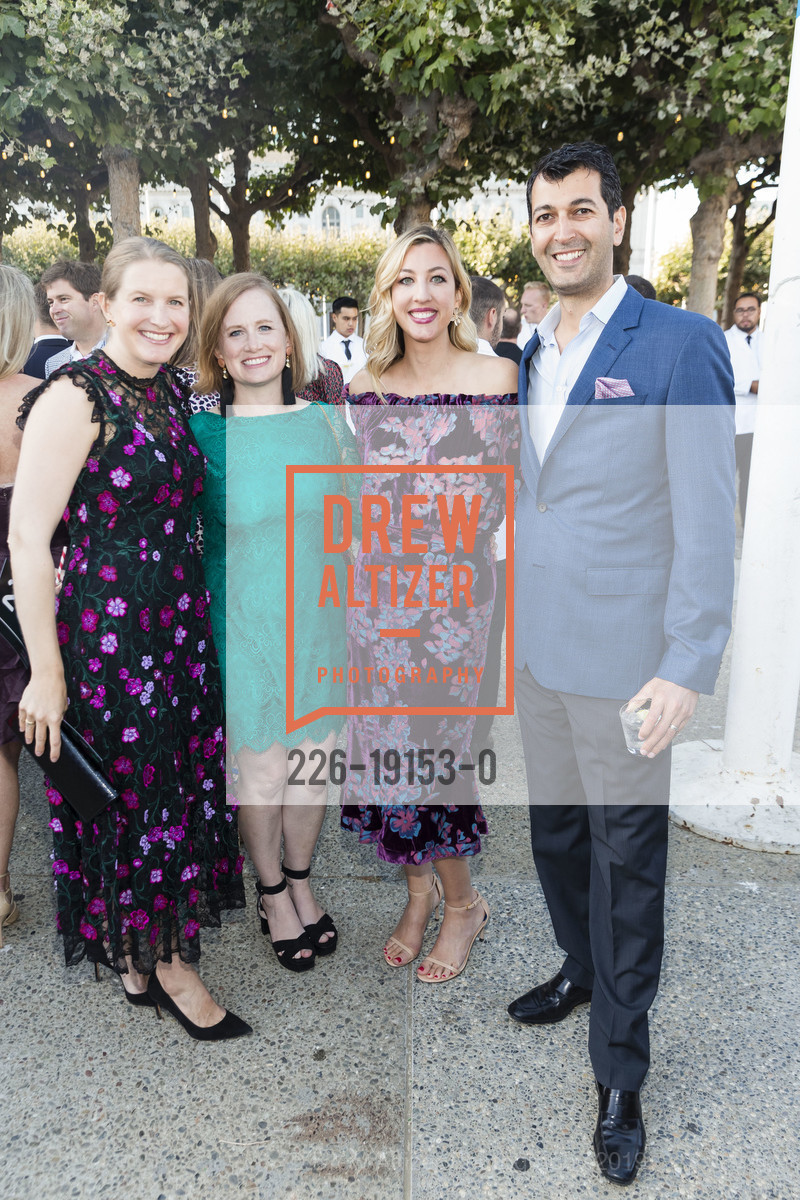 Caroline Brinckerhoff, Josselyn Eccleston, April Yarahmadi, Bo Yarahmadi, Party for the Parks 2019, Civic Center Plaza, September 14th, 2019, Photo #226-19153-0 Caroline Brinckerhoff, Josselyn Eccleston, April Yarahmadi, Bo Yarahmadi, Photo #226-19153-0