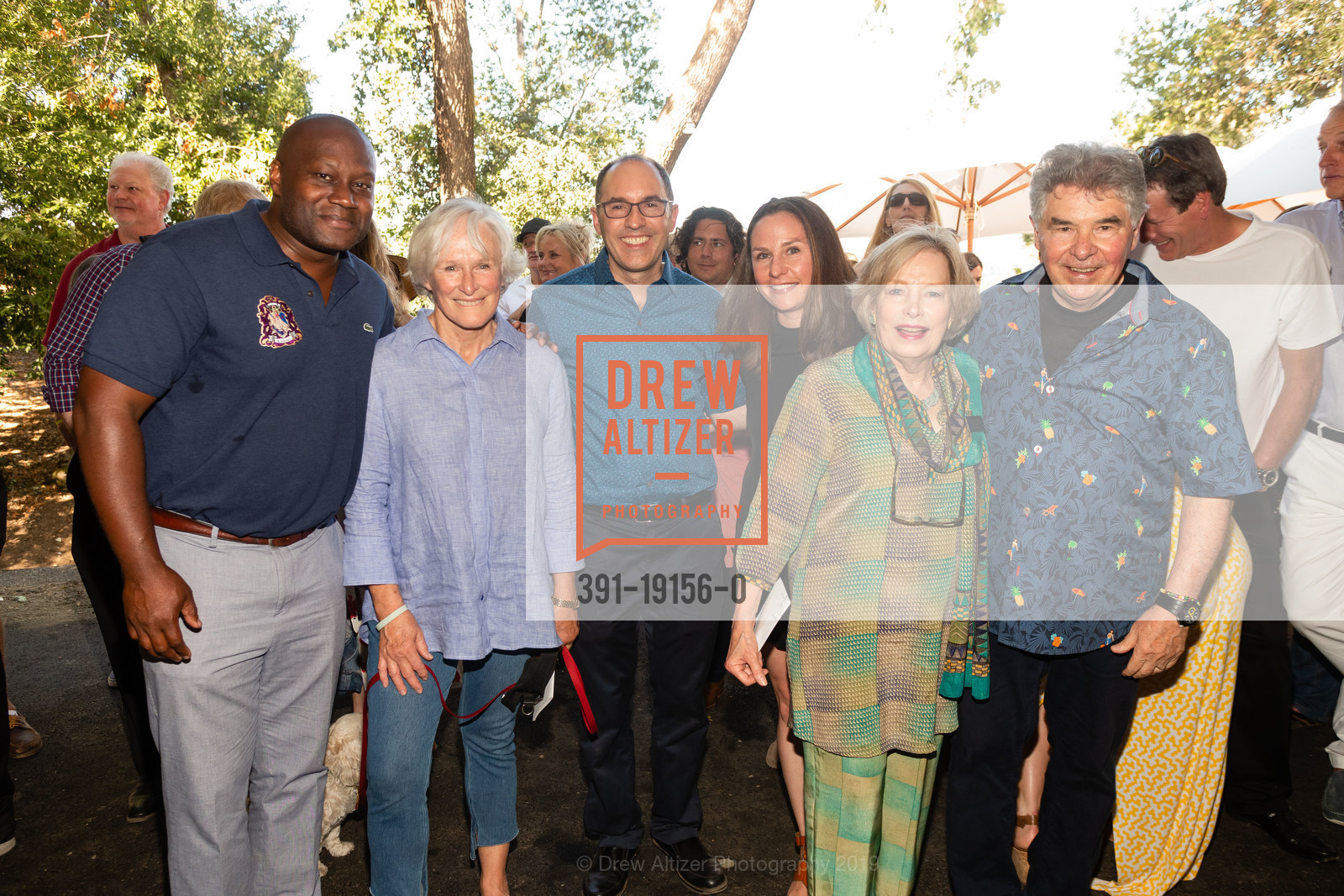 Artie Johnson, Glenn Close, Brandon Staglin, Shannon Staglin, Shari Staglin, Garen Staglin, Staglin Music Festival for Brain Health, Staglin Family Vineyard. 1570 Bella Oaks Lane, September 14th, 2019, Photo #391-19156-0 Artie Johnson, Glenn Close, Brandon Staglin, Shannon Staglin, Shari Staglin, Garen Staglin, Photo #391-19156-0