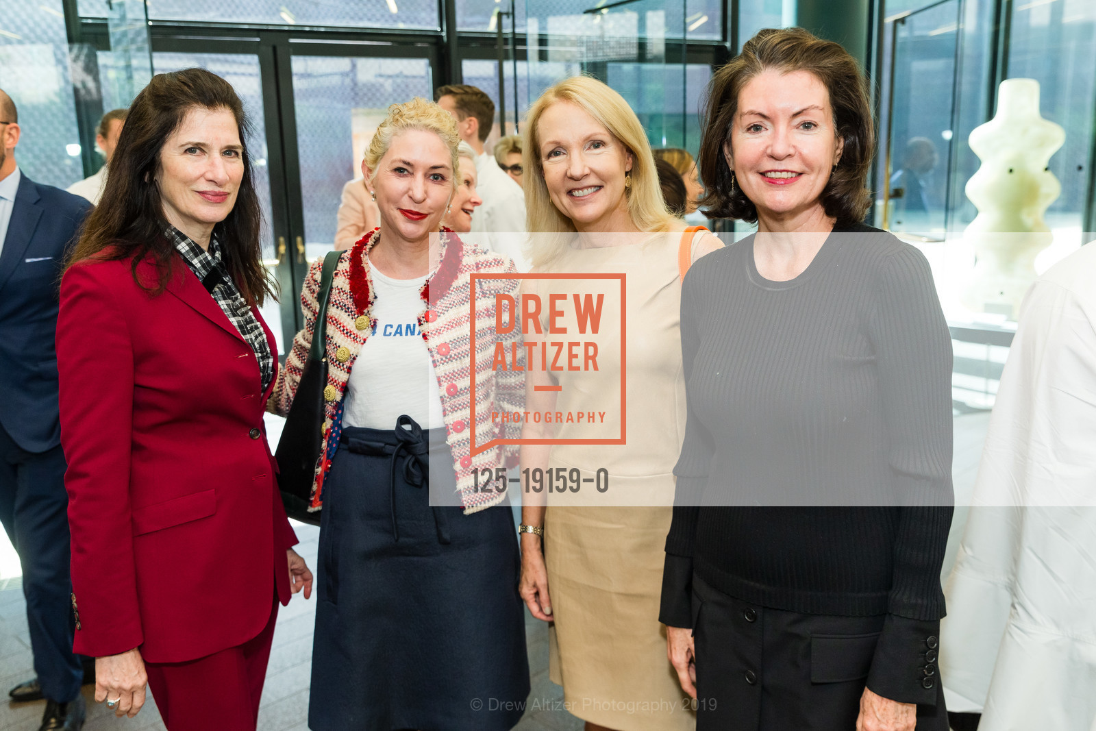 Valerie Heckmann, Ann Girard, Elizabeth Birka-White, Annual Donors' Luncheon and Director's Preview, de Young Museum. 50 Hagiwara Tea Garden Dr, September 16th, 2019, Photo #125-19159-0 Valerie Heckmann, Ann Girard, Elizabeth Birka-White, Photo #125-19159-0