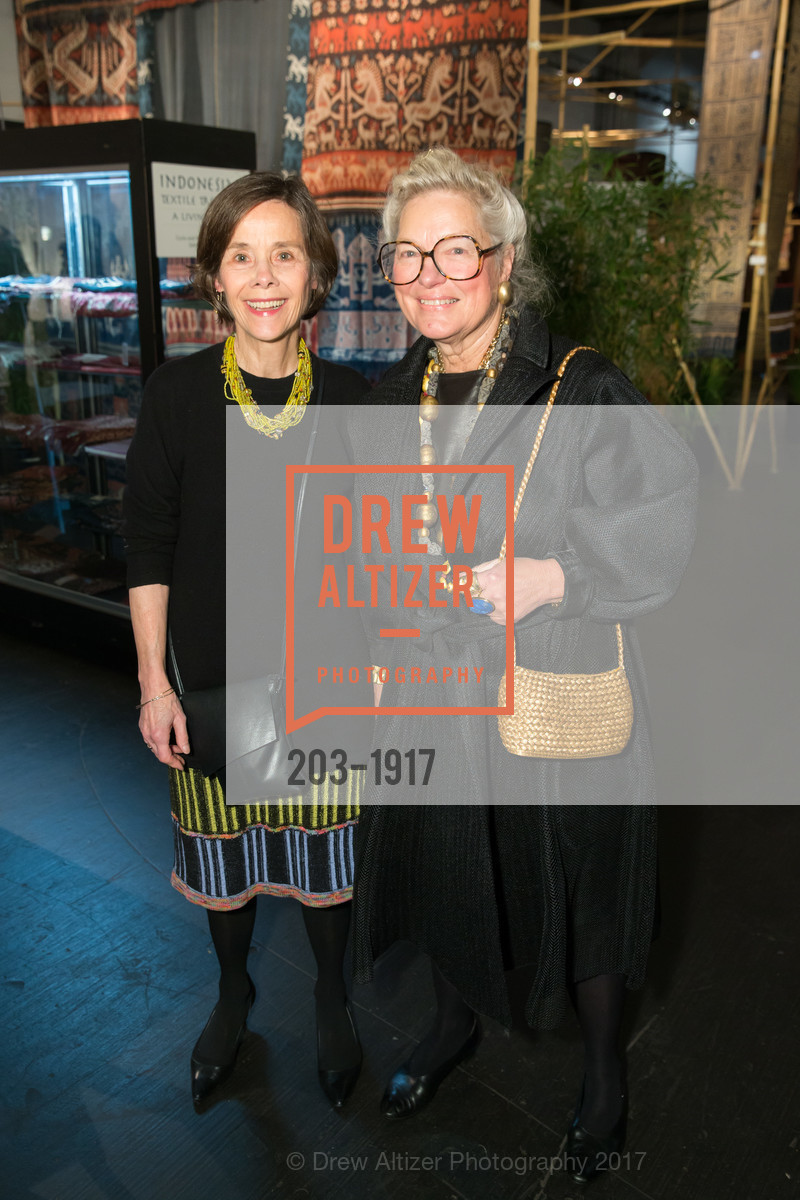 Barbara Kelly, Josie Meskin, San Francisco Tribal & Textile Art Show Opening Preview Gala, Fort Mason. Festival Pavilion 2 Marina Blvd, February 9th, 2017, Photo #203-1917 Barbara Kelly, Josie Meskin, Photo #203-1917