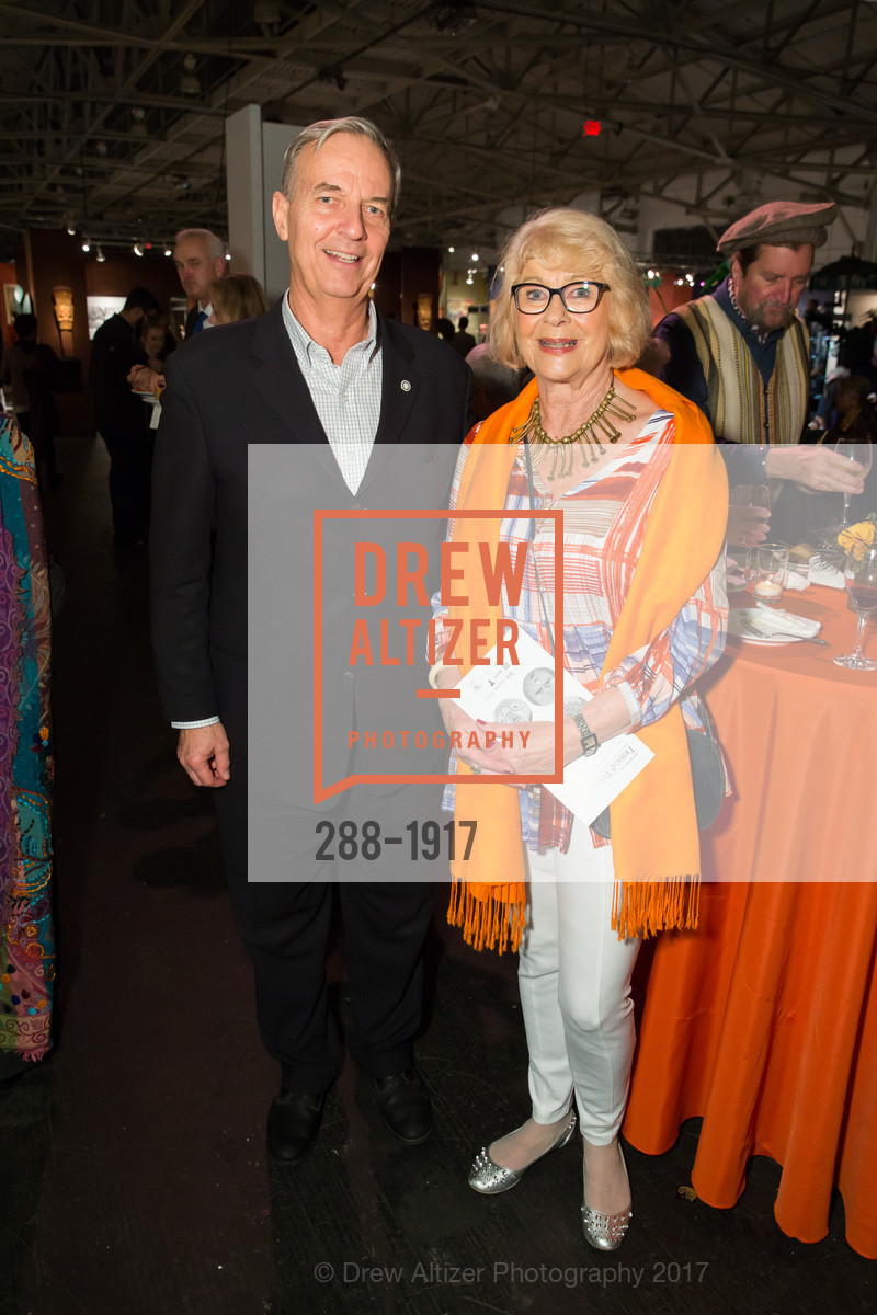 Mark Kyle, Anita Schroder, San Francisco Tribal & Textile Art Show Opening Preview Gala, Fort Mason. Festival Pavilion 2 Marina Blvd, February 9th, 2017, Photo #288-1917 Mark Kyle, Anita Schroder, Photo #288-1917