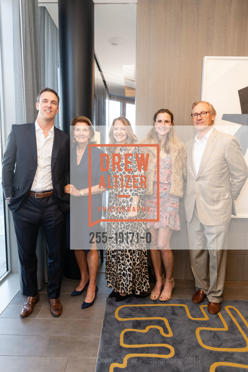 Alec Perkins, JaMel Perkins, Michelle Sanger, Serena Perkins, Tom Perkins, 181 Fremont Hosts 2019 Wilkes Bashford Fundraiser, 181 Fremont Residences, Club Level, 39th Floor. 181 Fremont Street, September 18th, 2019, Photo #255-19171-0 Alec Perkins, JaMel Perkins, Michelle Sanger, Serena Perkins, Tom Perkins, Photo #255-19171-0