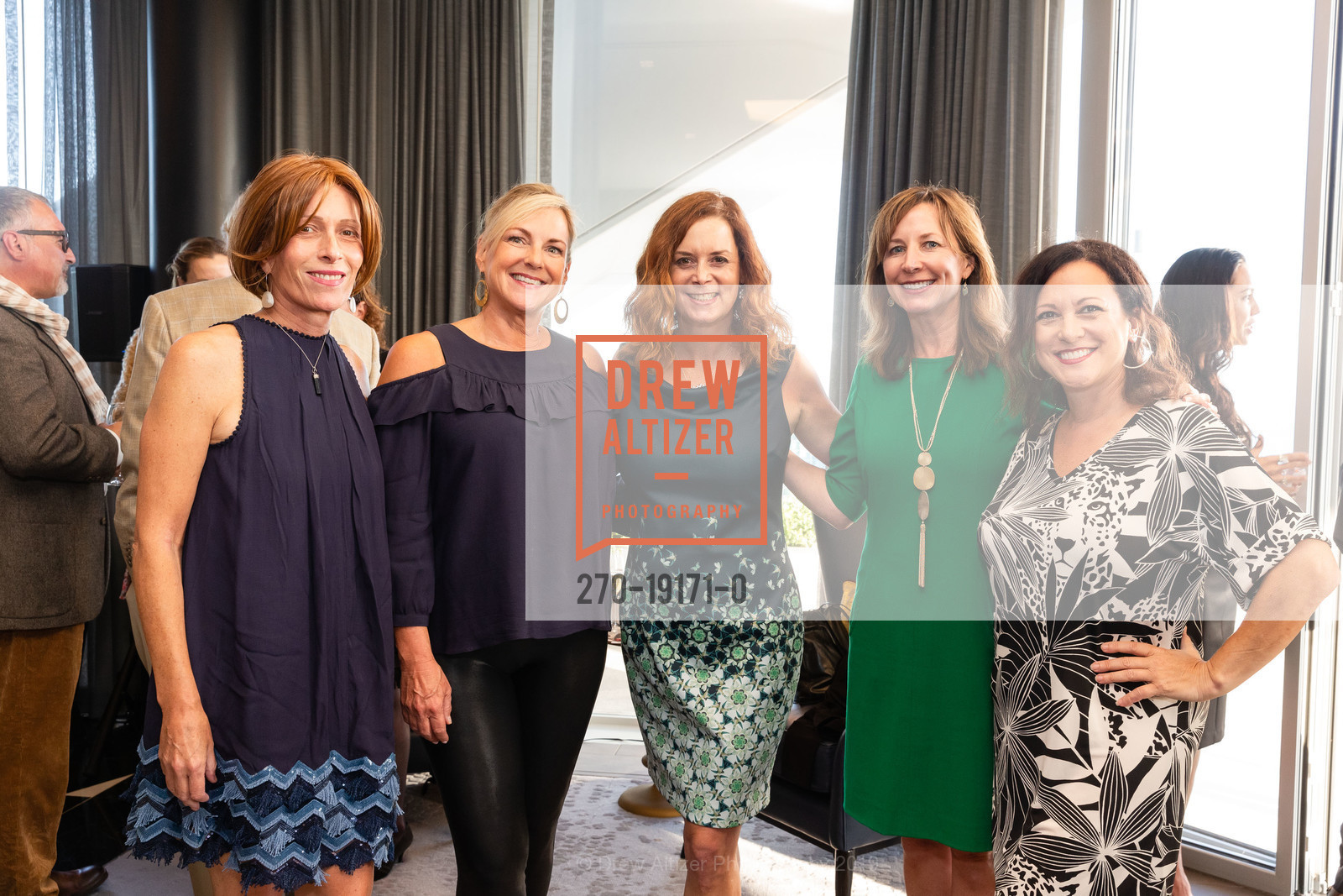 Manuel Tsingaris, Jacqueline Tsingaris, Laura Hayes, Leslie Goldstein, Jen Brandi, Amy Tolbert, 181 Fremont Hosts 2019 Wilkes Bashford Fundraiser, 181 Fremont Residences, Club Level, 39th Floor. 181 Fremont Street, September 18th, 2019, Photo #270-19171-0 Manuel Tsingaris, Jacqueline Tsingaris, Laura Hayes, Leslie Goldstein, Jen Brandi, Amy Tolbert, Photo #270-19171-0