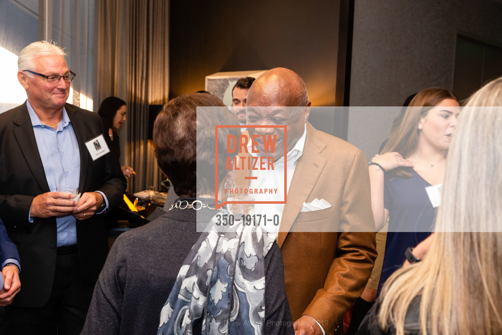 Chris Oswald, Willie Brown, 181 Fremont Hosts 2019 Wilkes Bashford Fundraiser, 181 Fremont Residences, Club Level, 39th Floor. 181 Fremont Street, September 18th, 2019, Photo #350-19171-0 Chris Oswald, Willie Brown, Photo #350-19171-0