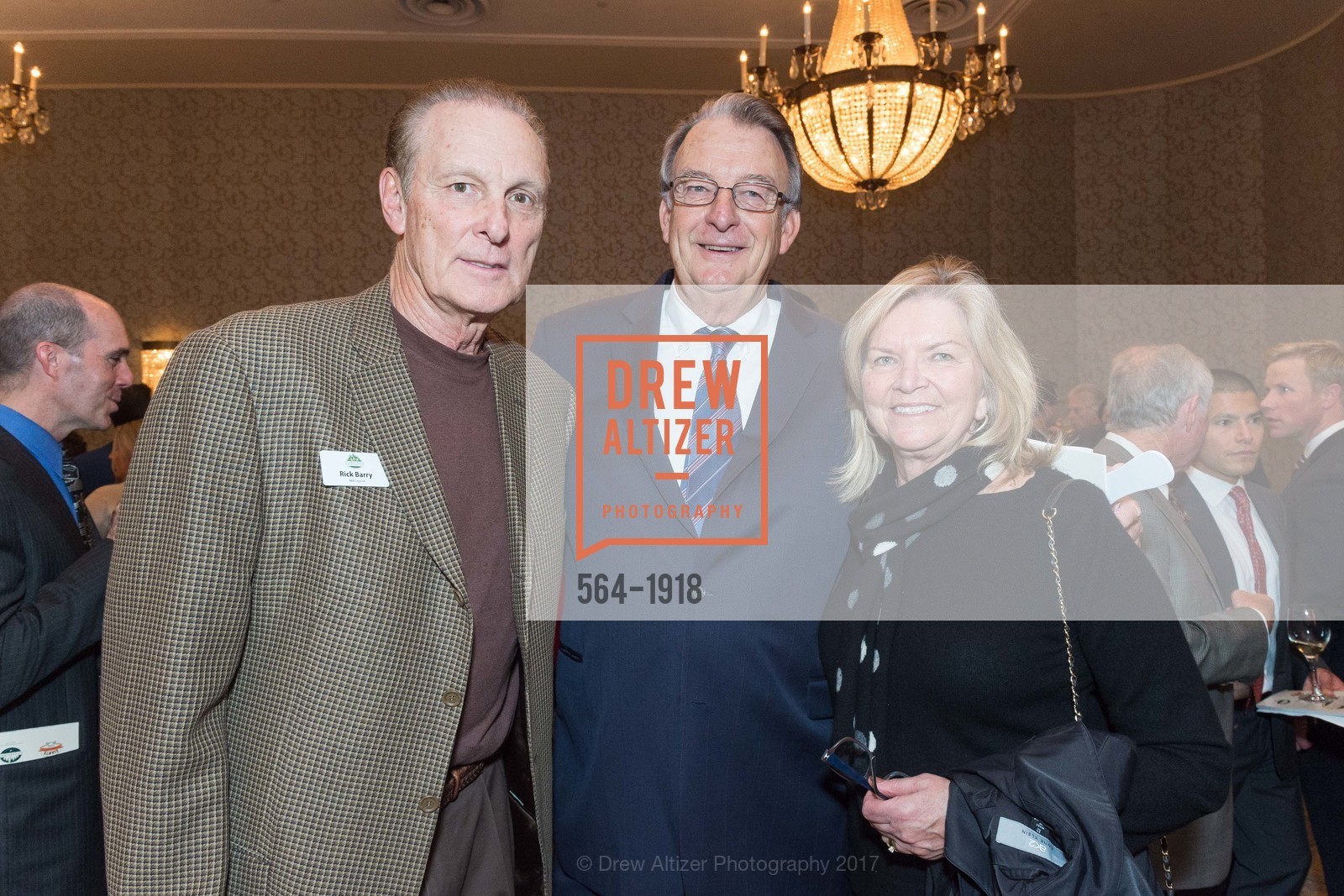 Rick Barry, Dick Kuchen, Georgia Kuchen, Photo #564-1918