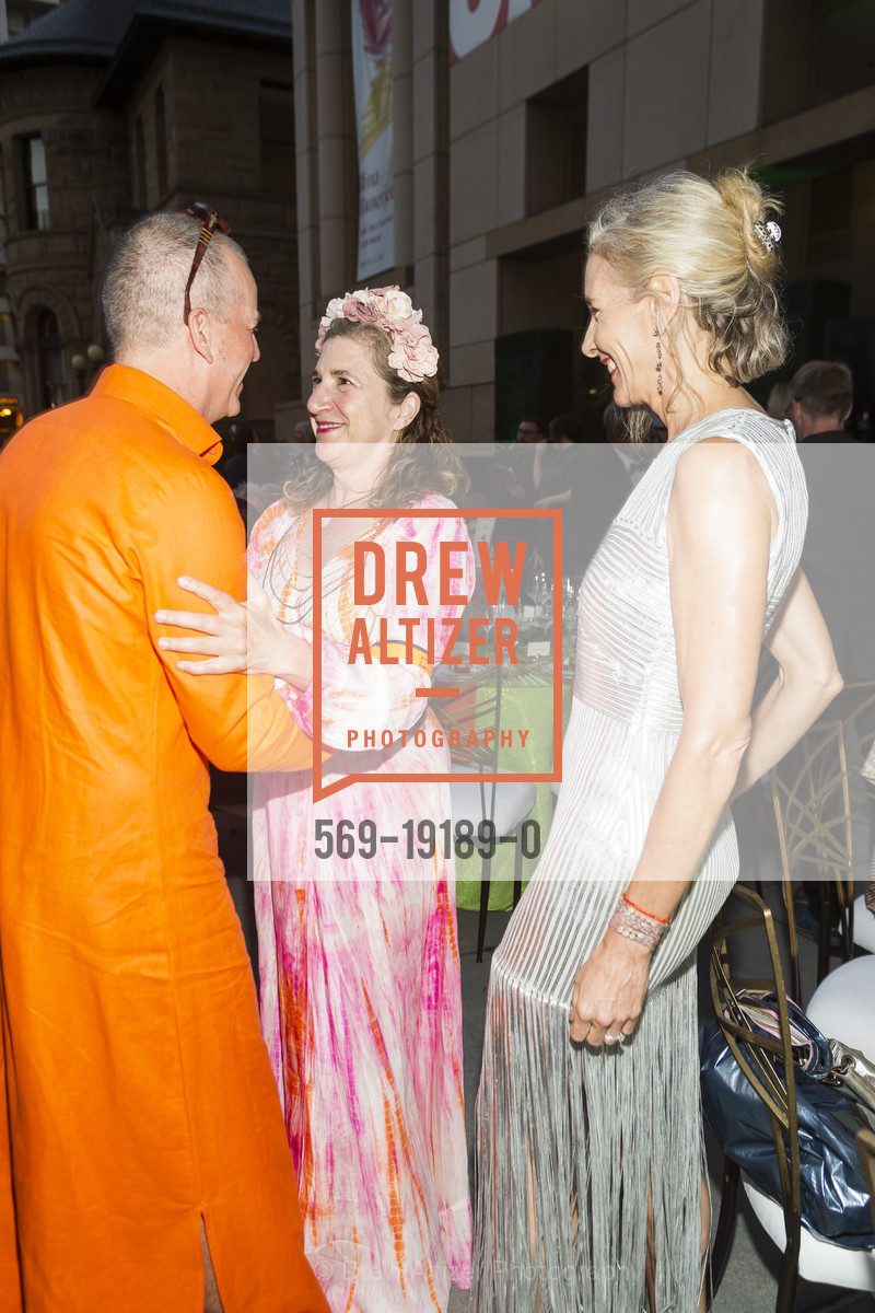Pierre Le Gal De Kerangal, Amanda Weil, Jane Metcalfe, San Jose Museum of Art Gala 2019, San Jose Museum of Art. 110 South Market St, Photo #569-19189-0 Pierre Le Gal De Kerangal, Amanda Weil, Jane Metcalfe, Photo #569-19189-0