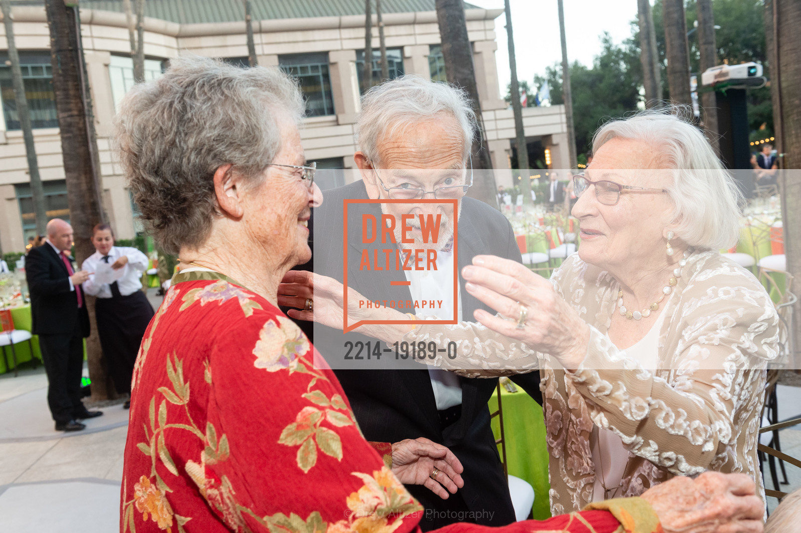 Susan Hammer, Phil Hammer, Ann Marie Mix, San Jose Museum of Art Gala 2019, San Jose Museum of Art. 110 South Market St, Photo #2214-19189-0 Susan Hammer, Phil Hammer, Ann Marie Mix, Photo #2214-19189-0
