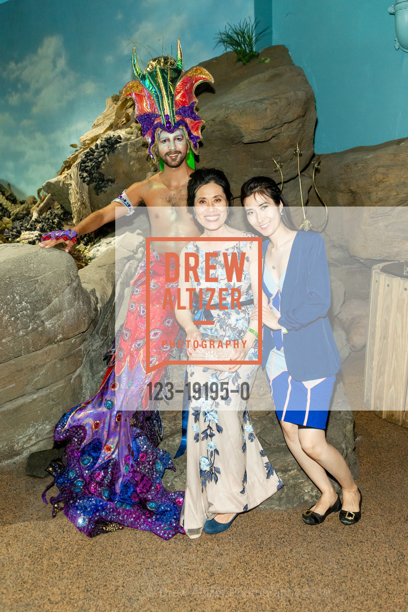 Angel Spinler, Vena Li, Selena Du, Aquarium by the Bay Blue Marble Benefit 2019, Aquarium Of The Bay. Pier 39, September 20th, 2019, Photo #123-19195-0 Angel Spinler, Vena Li, Selena Du, Photo #123-19195-0