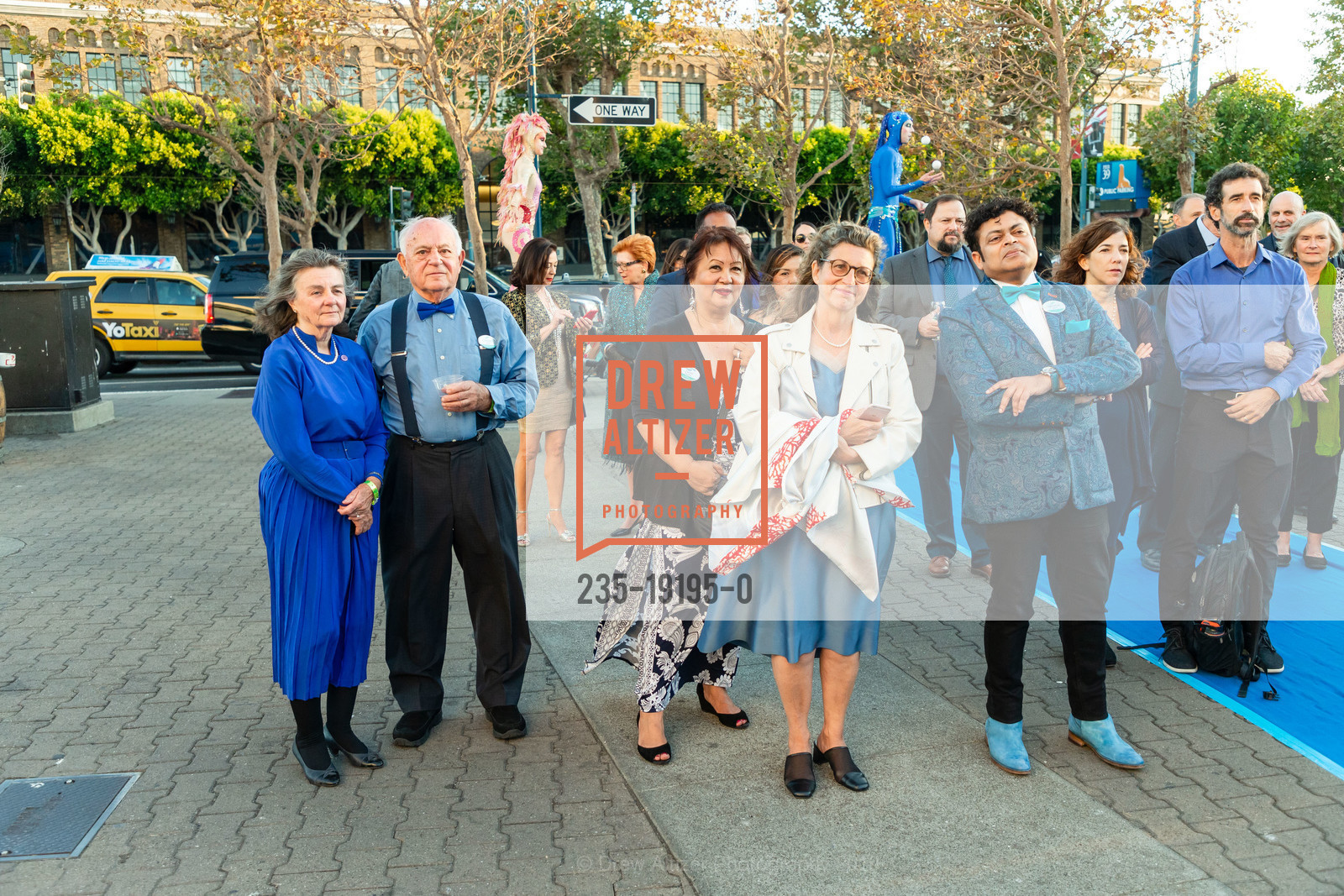 Jeanette Ueber, Ed Ueber, George Jacob, Aquarium by the Bay Blue Marble Benefit 2019, Aquarium Of The Bay. Pier 39, September 20th, 2019, Photo #235-19195-0 Jeanette Ueber, Ed Ueber, George Jacob, Photo #235-19195-0