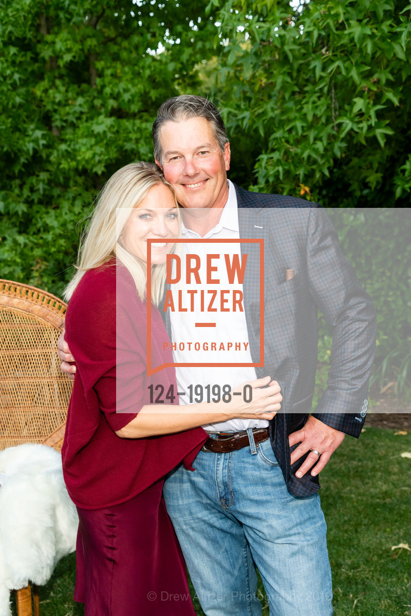 Shelley Cahan, Jay Cahan, SIDE BY SIDE hosts Reach for The Stars Gala 2019, 1 Locust Ave, September 21st, 2019, Photo #124-19198-0 Shelley Cahan, Jay Cahan, Photo #124-19198-0