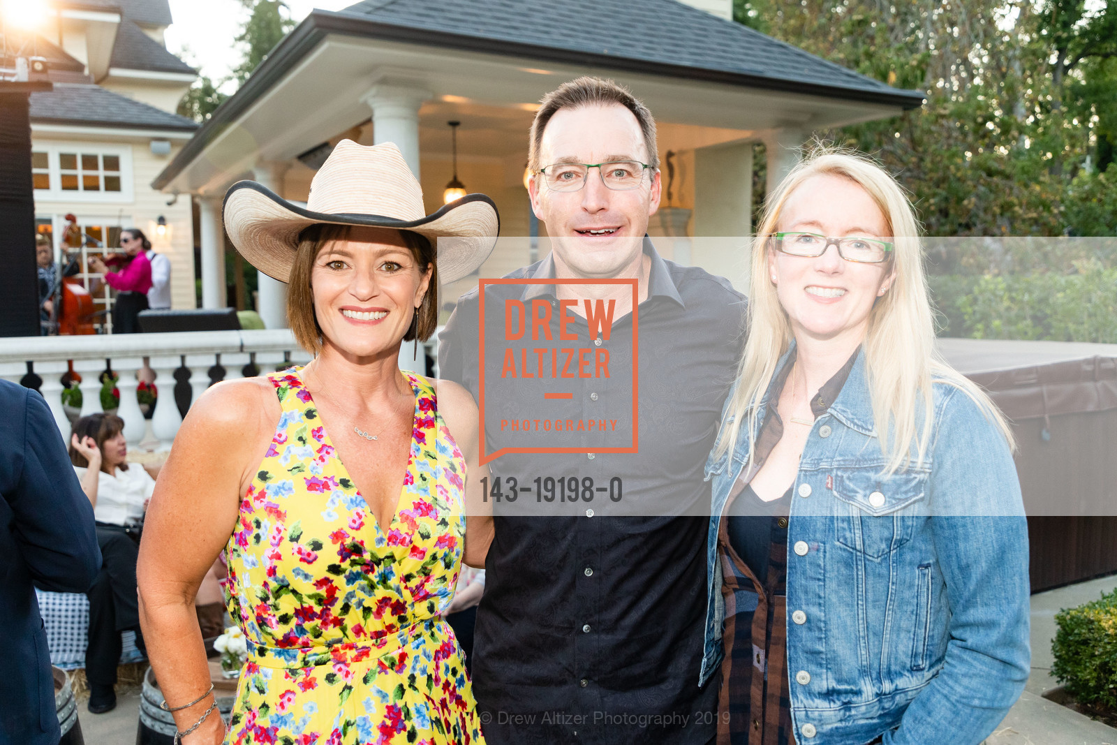 Stephanie Plante, Bruce Raabe, Sara Wardell-Smith, SIDE BY SIDE hosts Reach for The Stars Gala 2019, 1 Locust Ave, September 21st, 2019, Photo #143-19198-0 Stephanie Plante, Bruce Raabe, Sara Wardell-Smith, Photo #143-19198-0