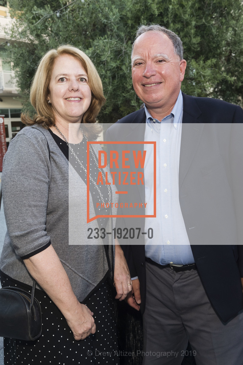 Mark Boennighausen, Sue Boennighausen, Oshman Family JCC hosts Words to the Wise, Oshman Family JCC, Schultz Cultural Hall. 3921 Fabian Way, Palo Alto, CA 94303, September 19th, 2019, Photo #233-19207-0 Mark Boennighausen, Sue Boennighausen, Photo #233-19207-0