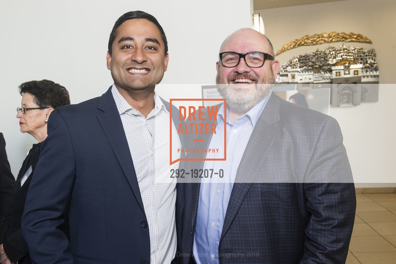 Shyam Ravindran, Jim Basile, Oshman Family JCC hosts Words to the Wise, Oshman Family JCC, Schultz Cultural Hall. 3921 Fabian Way, Palo Alto, CA 94303, September 19th, 2019, Photo #292-19207-0 Shyam Ravindran, Jim Basile, Photo #292-19207-0