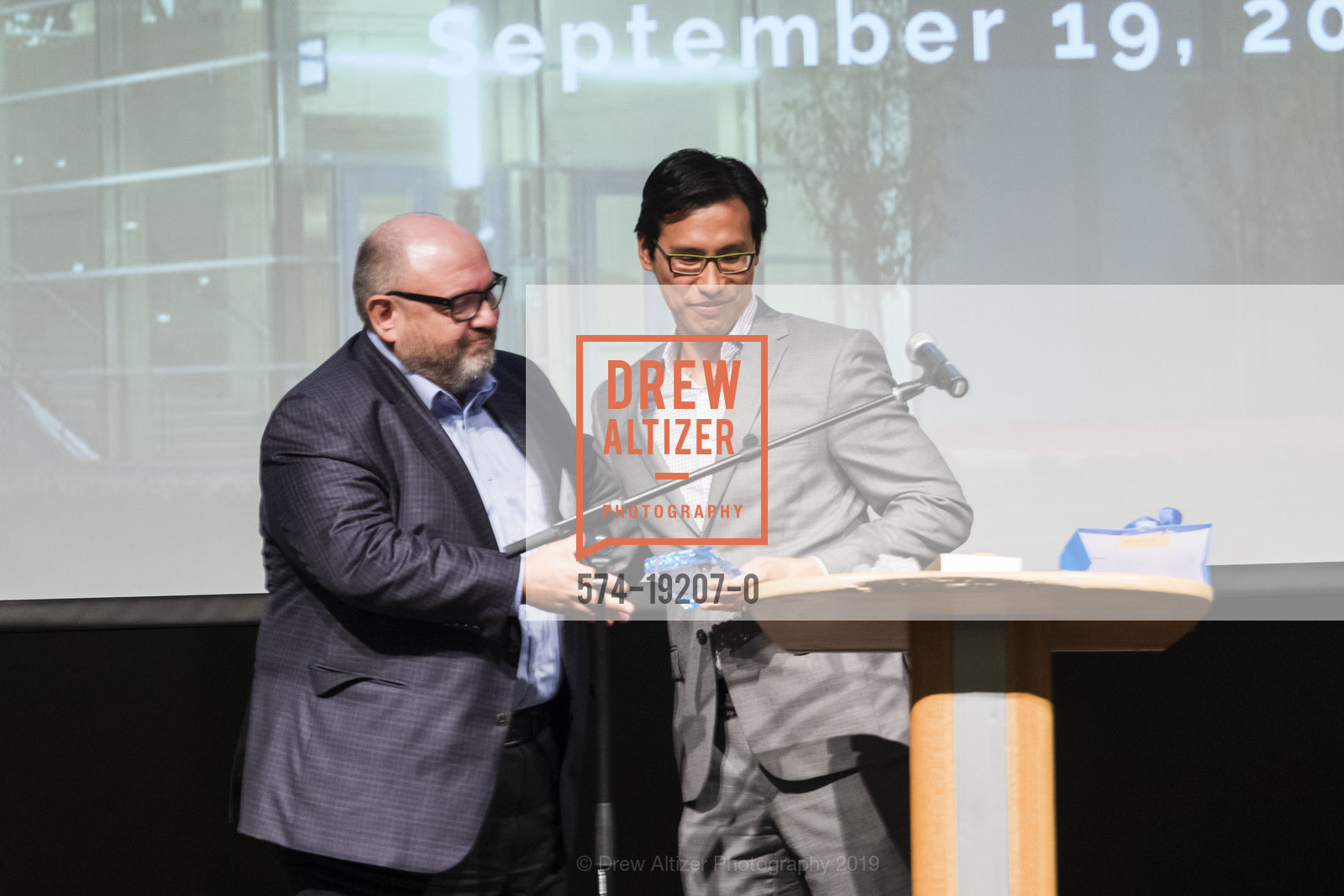 Jim Basile, Rolland Janairo, Oshman Family JCC hosts Words to the Wise, Oshman Family JCC, Schultz Cultural Hall. 3921 Fabian Way, Palo Alto, CA 94303, September 19th, 2019, Photo #574-19207-0 Jim Basile, Rolland Janairo, Photo #574-19207-0