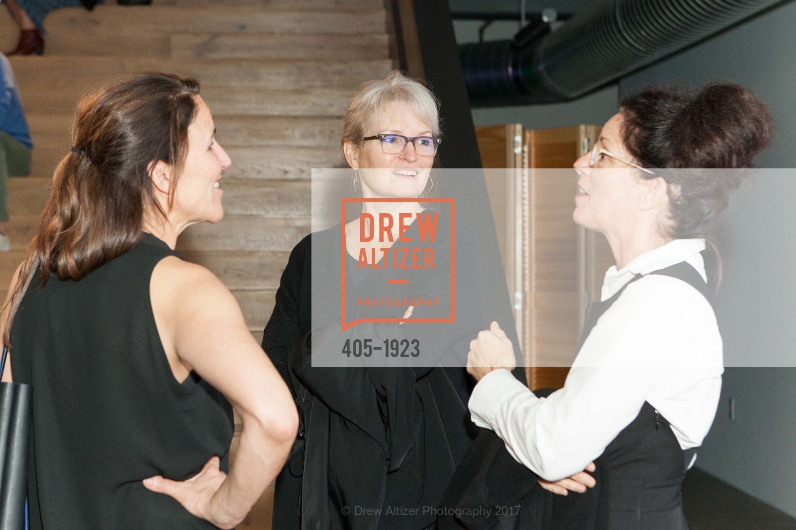 Michelle Kriebel, Suzanne Walsh, Megan Werner, Photo #405-1923