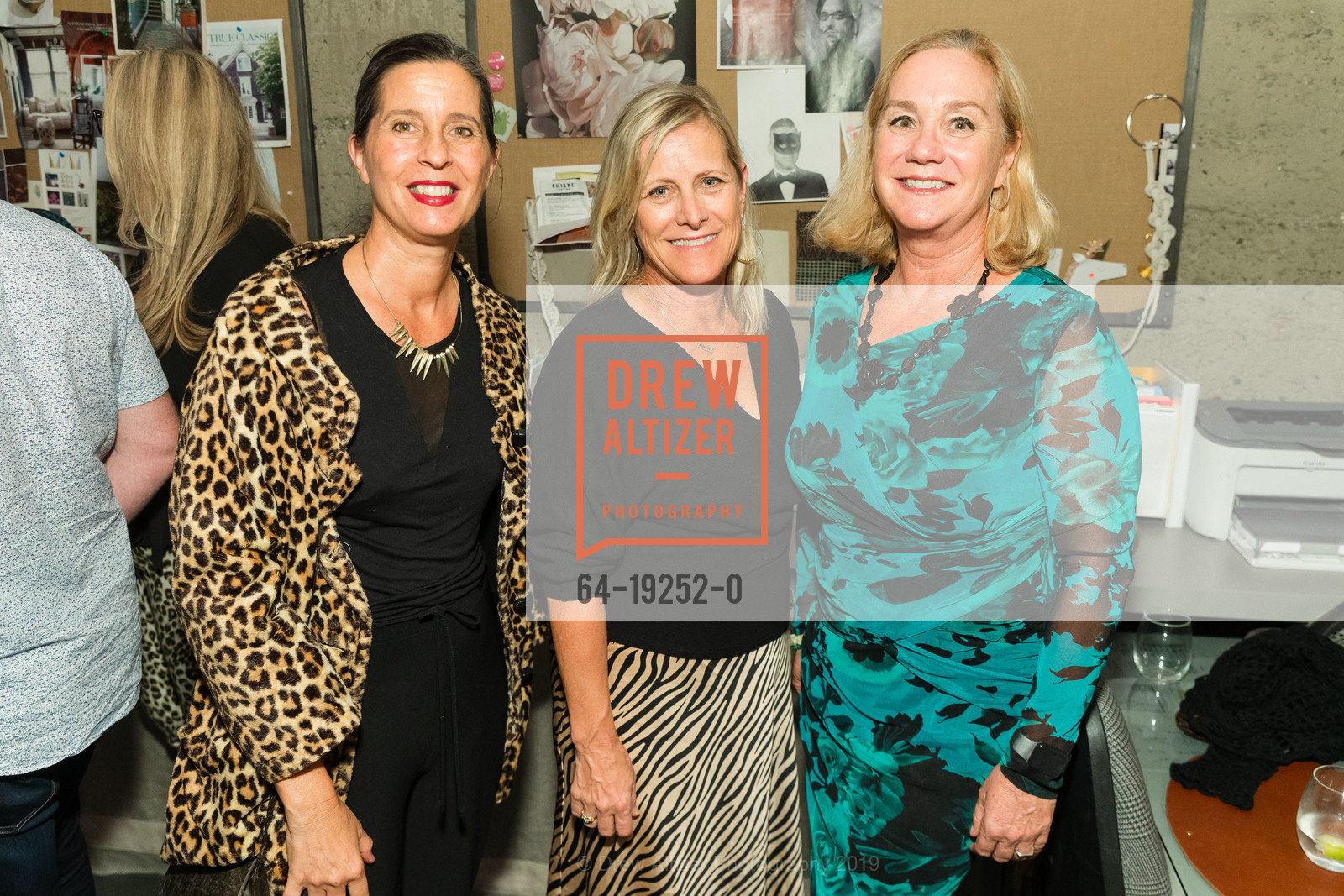 Beth LaDove, Leslie, Caitlin McVarish, GOLD COLLECTIVE fall/winter issue launch, Jay Jeffers Studio. 1035 Post Street, September 26th, 2019, Photo #64-19252-0 Beth LaDove, Leslie, Caitlin McVarish, Photo #64-19252-0