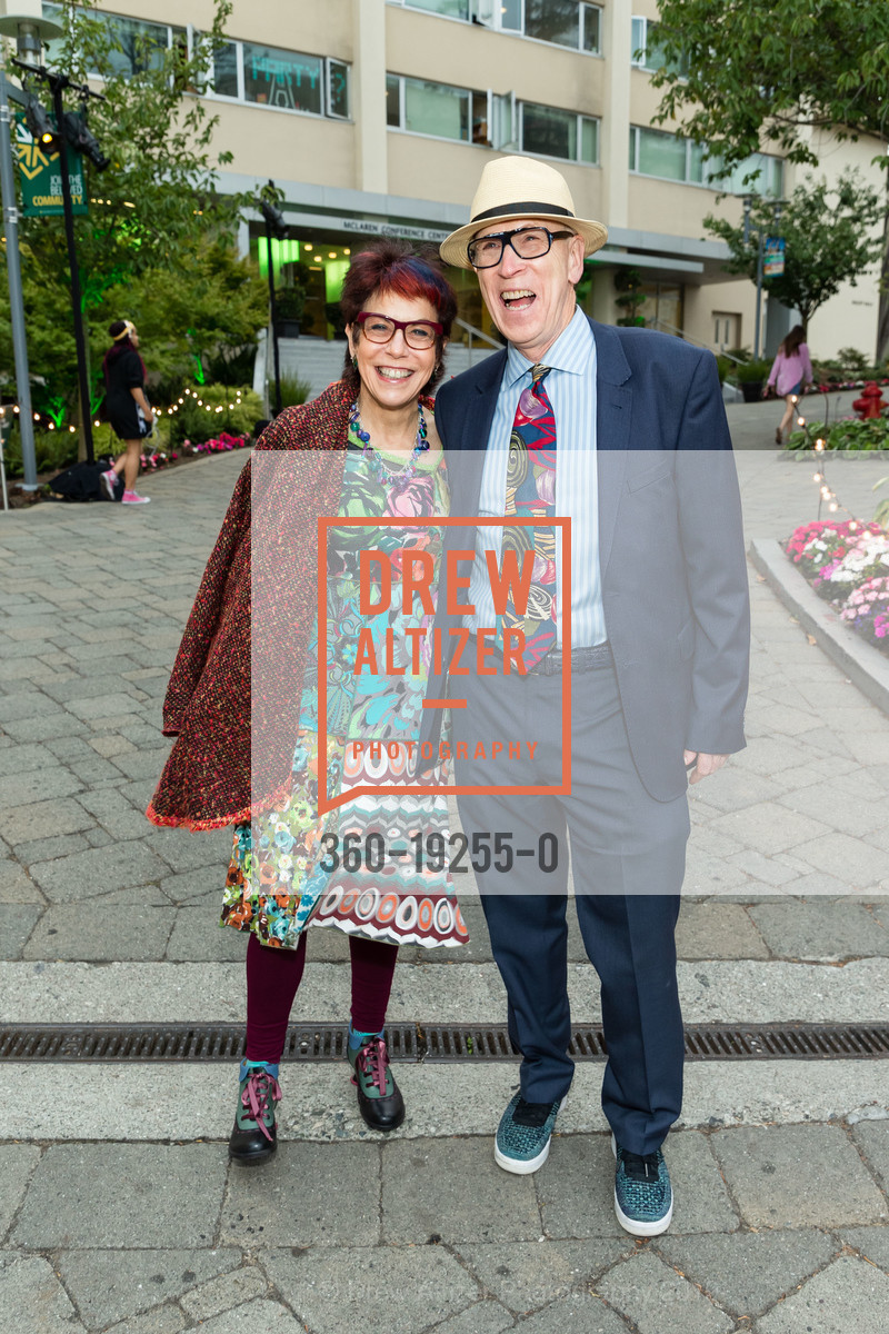 Judith Cohen, Malcolm Gissen, USF - An Evening of Celebration, University of San Francisco. 2130 Fulton Street, San Francisco, CA 94117, September 27th, 2019, Photo #360-19255-0 Judith Cohen, Malcolm Gissen, Photo #360-19255-0