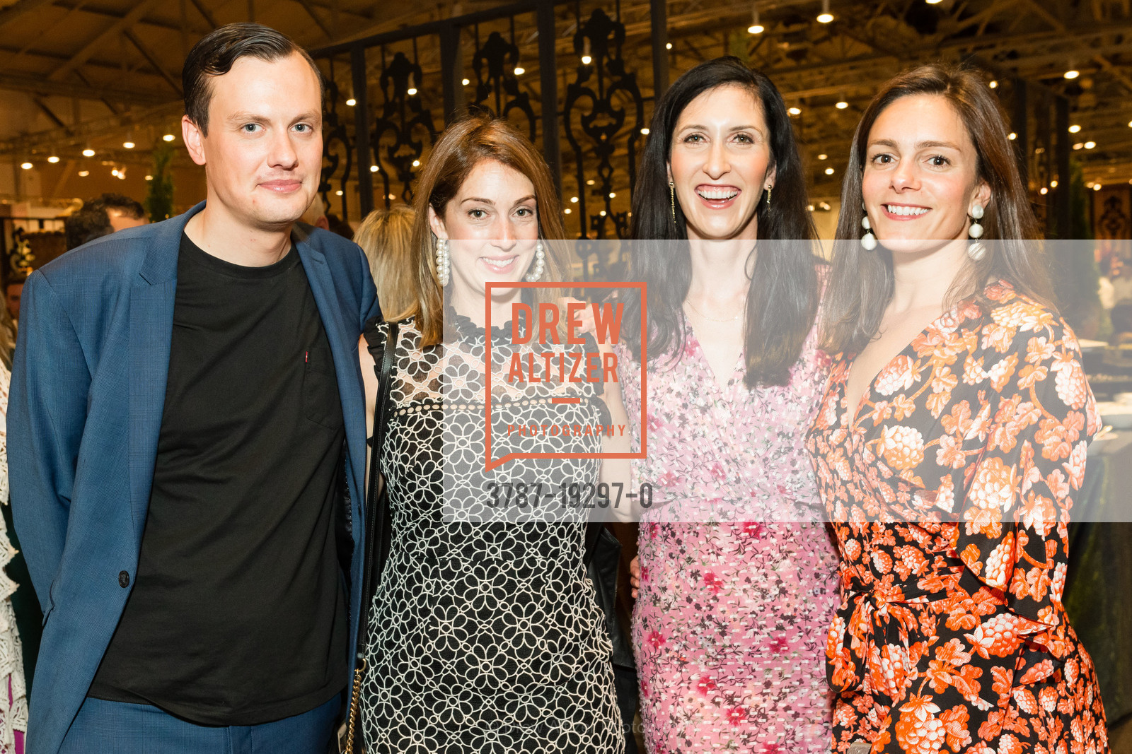 Robert Dunning, Claire Herr, Lucia Watermana, Helen Hatch, The San Francisco Fall Show Opening Night Preview Gala 2019, Fort Mason Festival Pavilion, October 2nd, 2019, Photo #3787-19297-0 Robert Dunning, Claire Herr, Lucia Watermana, Helen Hatch, Photo #3787-19297-0