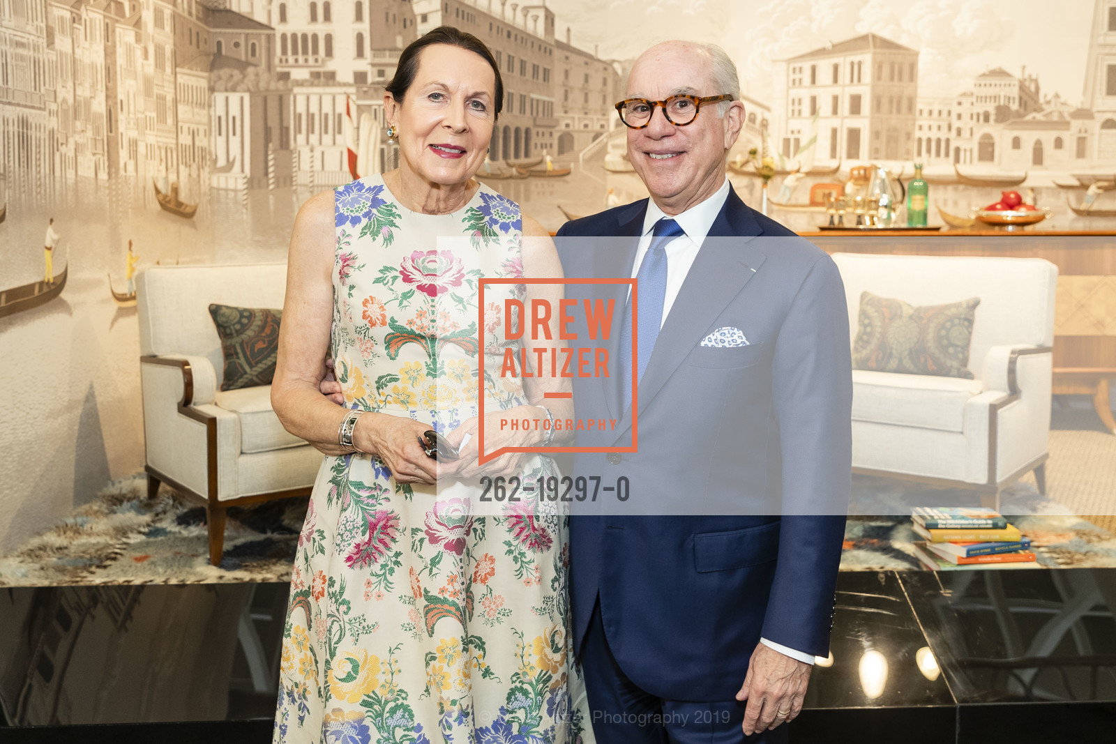Holly Suich, Andrew Skurman, The San Francisco Fall Show Opening Night Preview Gala 2019, Fort Mason Festival Pavilion, October 2nd, 2019, Photo #262-19297-0 Holly Suich, Andrew Skurman, Photo #262-19297-0