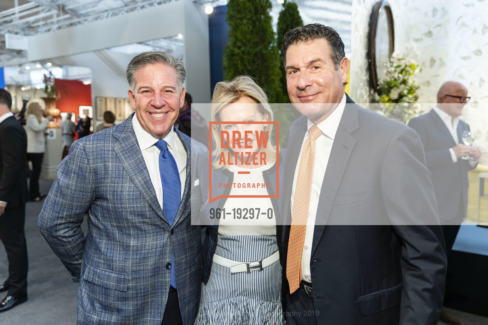 Gregg Lynn, Alison Carlson, Glenn Risso, The San Francisco Fall Show Opening Night Preview Gala 2019, Fort Mason Festival Pavilion, October 2nd, 2019, Photo #961-19297-0 Gregg Lynn, Alison Carlson, Glenn Risso, Photo #961-19297-0