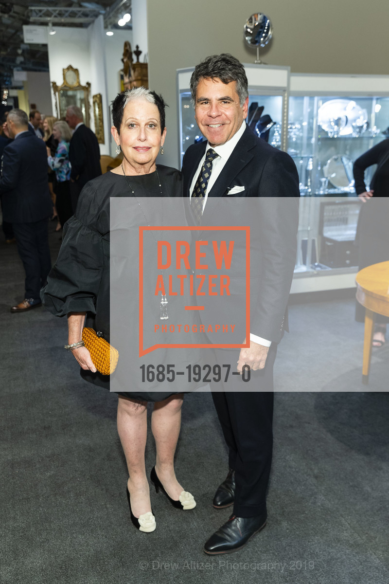 Karen Kubin, Gary Garabedian, The San Francisco Fall Show Opening Night Preview Gala 2019, Fort Mason Festival Pavilion, October 2nd, 2019, Photo #1685-19297-0 Karen Kubin, Gary Garabedian, Photo #1685-19297-0
