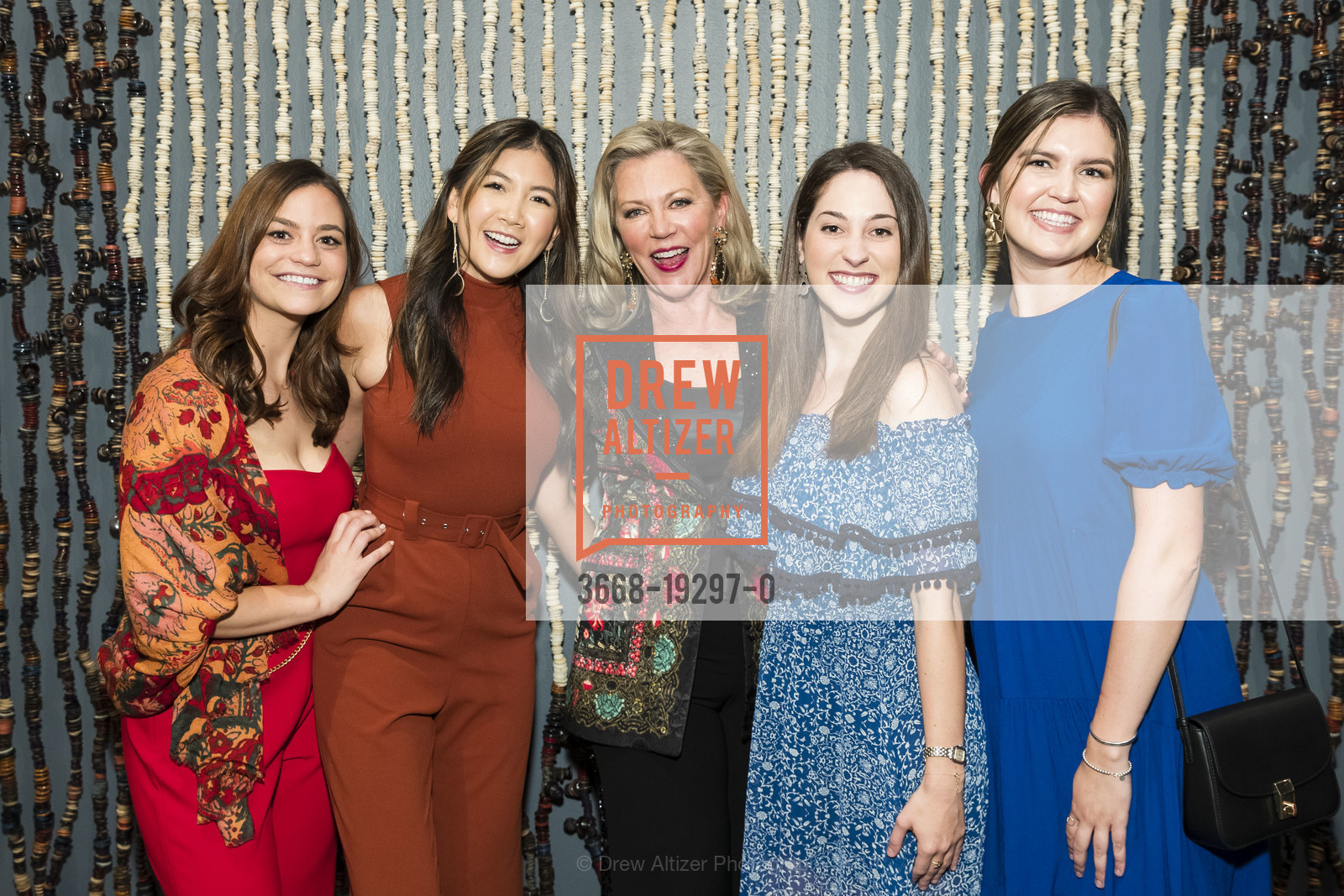 Marissa Frasier, Haley Chinn, Suzanne Tucker, Alexandra Altholz, Violet Tylock, The San Francisco Fall Show Opening Night Preview Gala 2019, Fort Mason Festival Pavilion, October 2nd, 2019, Photo #3668-19297-0 Marissa Frasier, Haley Chinn, Suzanne Tucker, Alexandra Altholz, Violet Tylock, Photo #3668-19297-0