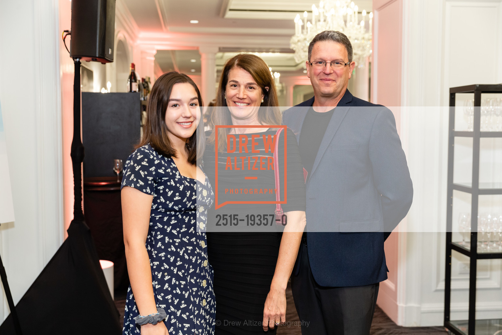 Christina Donaldson, Gina Donaldson, Paul Donaldson, Saint Francis Foundation presents Wine Women & Shoes 2019, Ritz Carlton. 600 Stockton St, Photo #2515-19357-0 Christina Donaldson, Gina Donaldson, Paul Donaldson, Photo #2515-19357-0