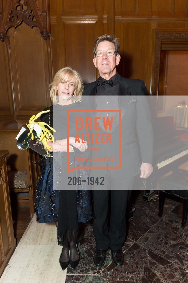 Leslie Dewitt, Les Dewitt, Grace Cathedral's Carnivale 2017, Grace Cathedral. 1100 California St. 94108, February 28th, 2017, Photo #206-1942 Leslie Dewitt, Les Dewitt, Photo #206-1942