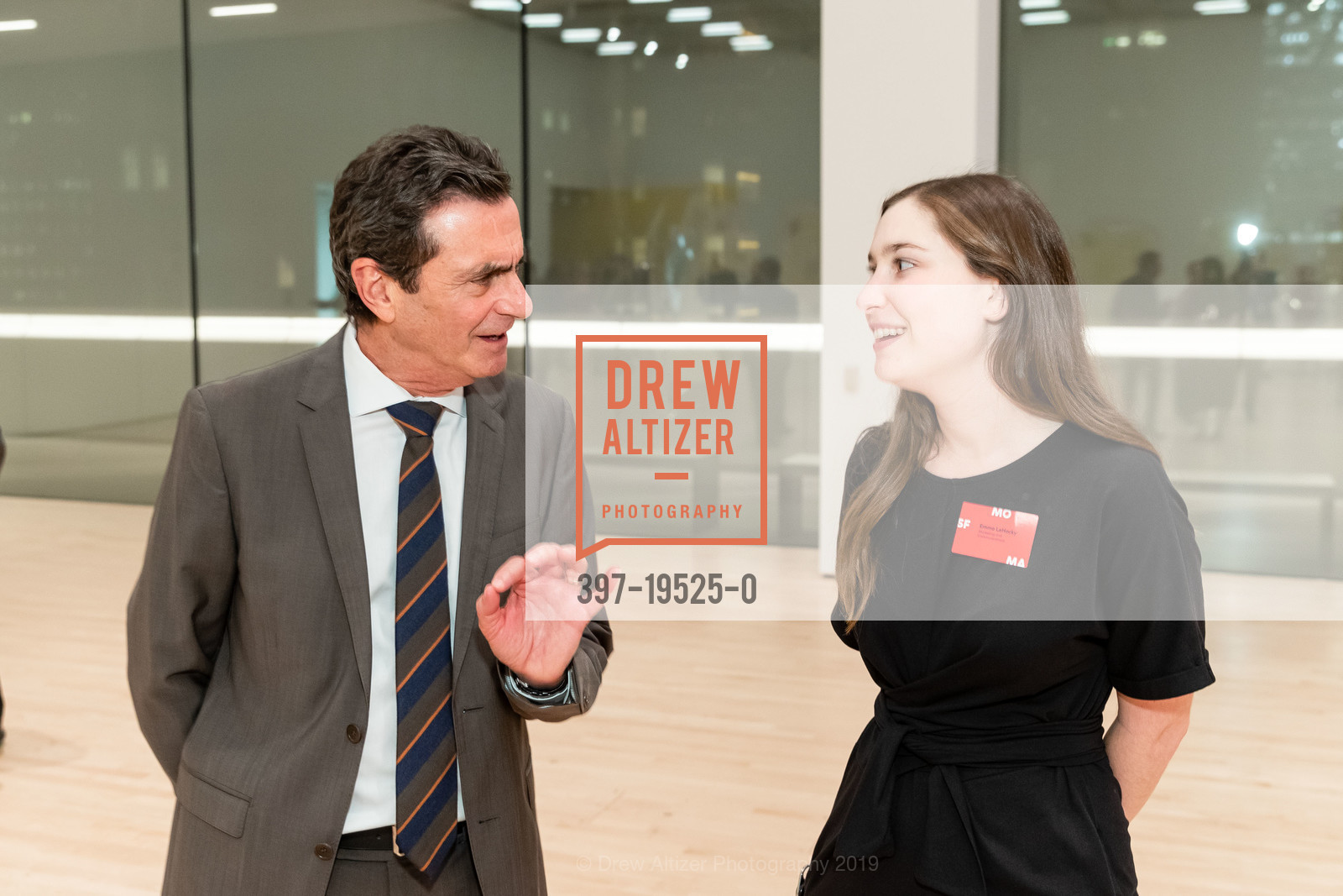 Neal Benezra, Emma LeHocky, SFMOMA SOFT POWER CC/DC Preview + Reception, SFMOMA, October 23rd, 2019, Photo #397-19525-0 Neal Benezra, Emma LeHocky, Photo #397-19525-0