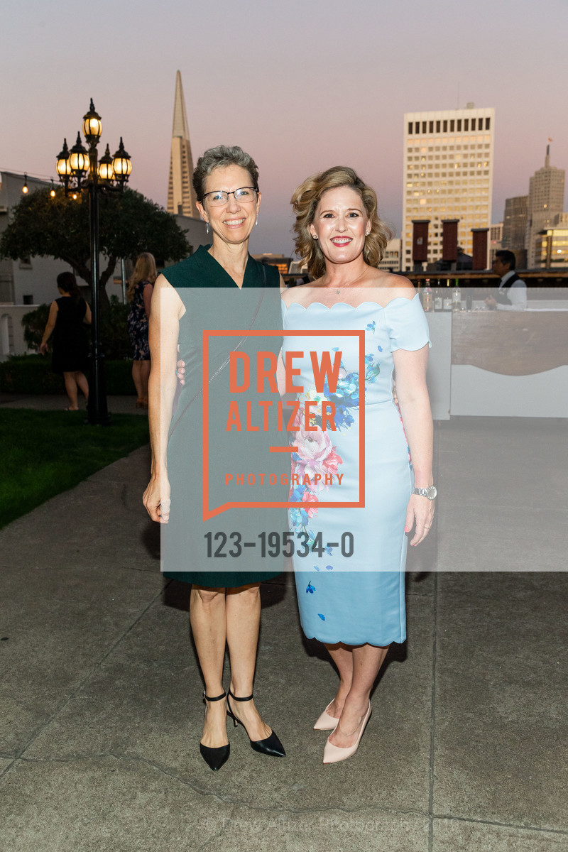 Katherine Aitken-Young, Karen Edwards, This Old Bag: The Power of The Purse 2019, Fairmont Hotel, October 25th, 2019, Photo #123-19534-0 Katherine Aitken-Young, Karen Edwards, Photo #123-19534-0