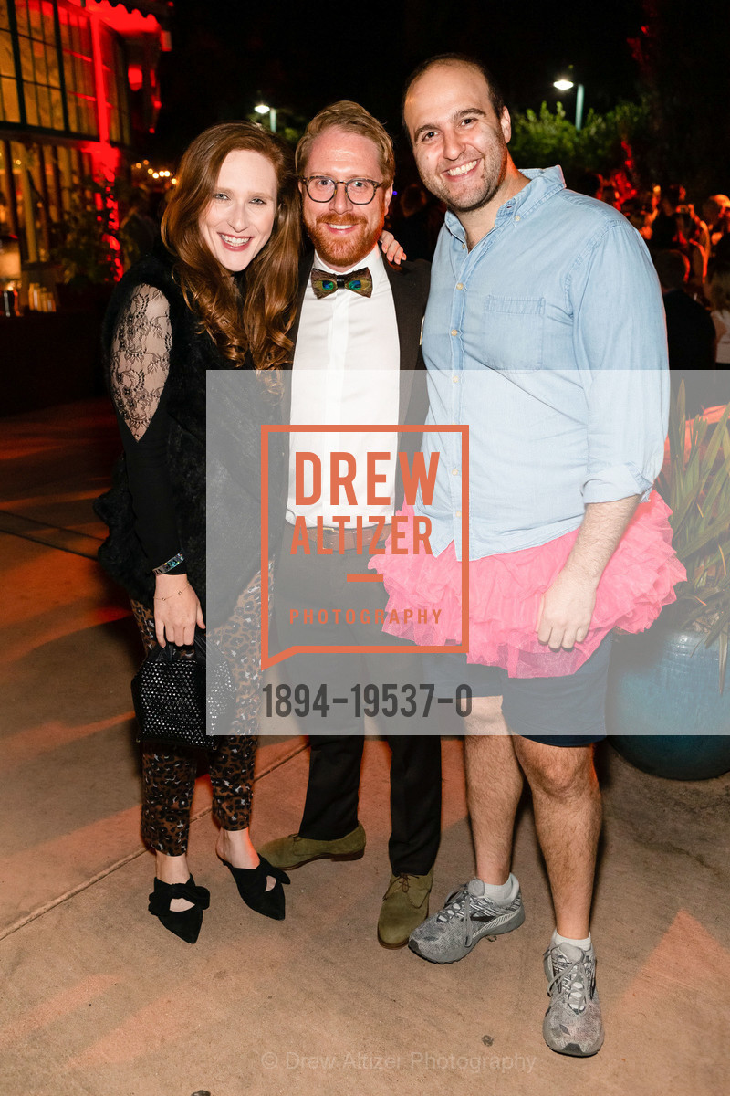 Jennifer Rosenthal, Andrew Rosenthal, Daniel Heller, SF Zoo's Fur Ball 2019: MasqueROAR, SF Zoo. Sloat Blvd. & Great Highway, Photo #1894-19537-0 Jennifer Rosenthal, Andrew Rosenthal, Daniel Heller, Photo #1894-19537-0
