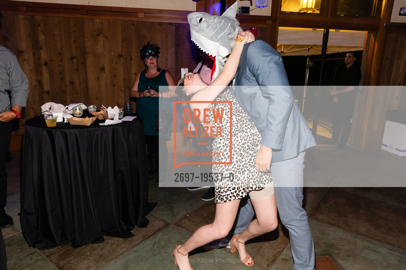 Elizabeth Randall, Rob Aiavao, SF Zoo's Fur Ball 2019: MasqueROAR, SF Zoo. Sloat Blvd. & Great Highway, Photo #2697-19537-0 Elizabeth Randall, Rob Aiavao, Photo #2697-19537-0