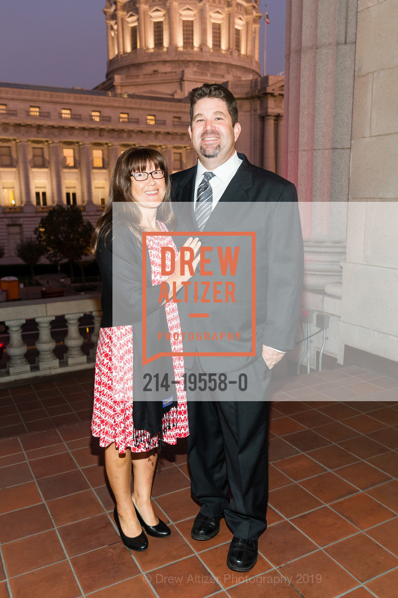 Danielle Zaragoza, Jonathan Aaron, San Francisco Performances 40th Anniversary Gala, San Francisco War Memorial. 401 Van Ness, October 29th, 2019, Photo #214-19558-0 Danielle Zaragoza, Jonathan Aaron, Photo #214-19558-0