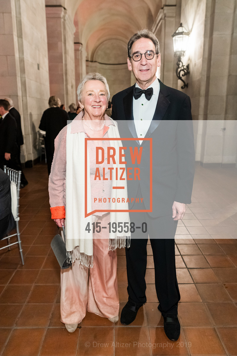 Ruth Felt, Fred Levin, San Francisco Performances 40th Anniversary Gala, San Francisco War Memorial. 401 Van Ness, October 29th, 2019, Photo #415-19558-0 Ruth Felt, Fred Levin, Photo #415-19558-0