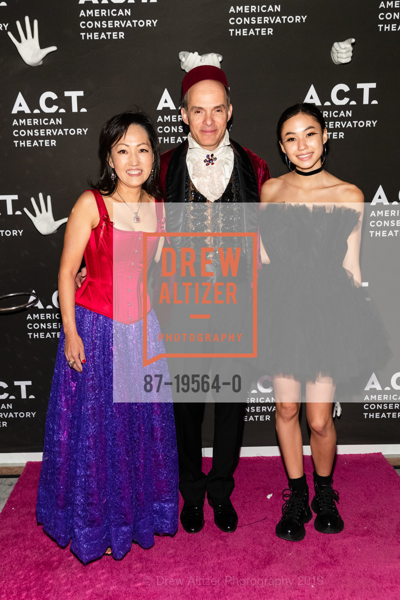 Kay Yun, Andre Neumann-Loreck, Anna Neumann-Loreck, ACT Fall Gala 2019, Hibernia. 1 Jones St, November 2nd, 2019, Photo #87-19564-0 Kay Yun, Andre Neumann-Loreck, Anna Neumann-Loreck, Photo #87-19564-0