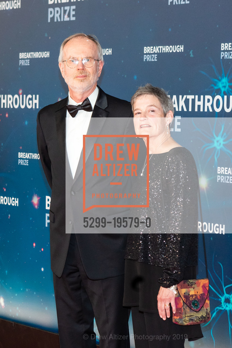 Roeland Nusse, Elizabeth A. Matthews, 8th Annual Breakthrough Prize Awards, NASA Ames Research Center, Hangar One. Moffett Federal Airfield, November 3rd, 2019, Photo #5299-19579-0 Roeland Nusse, Elizabeth A. Matthews, Photo #5299-19579-0