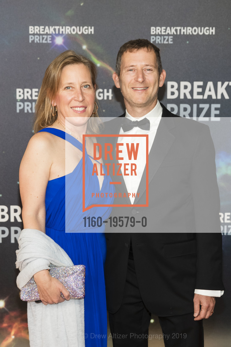 Susan Wojcicki, Dennis Troper, 8th Annual Breakthrough Prize Awards, NASA Ames Research Center, Hangar One. Moffett Federal Airfield, November 3rd, 2019, Photo #1160-19579-0 Susan Wojcicki, Dennis Troper, Photo #1160-19579-0
