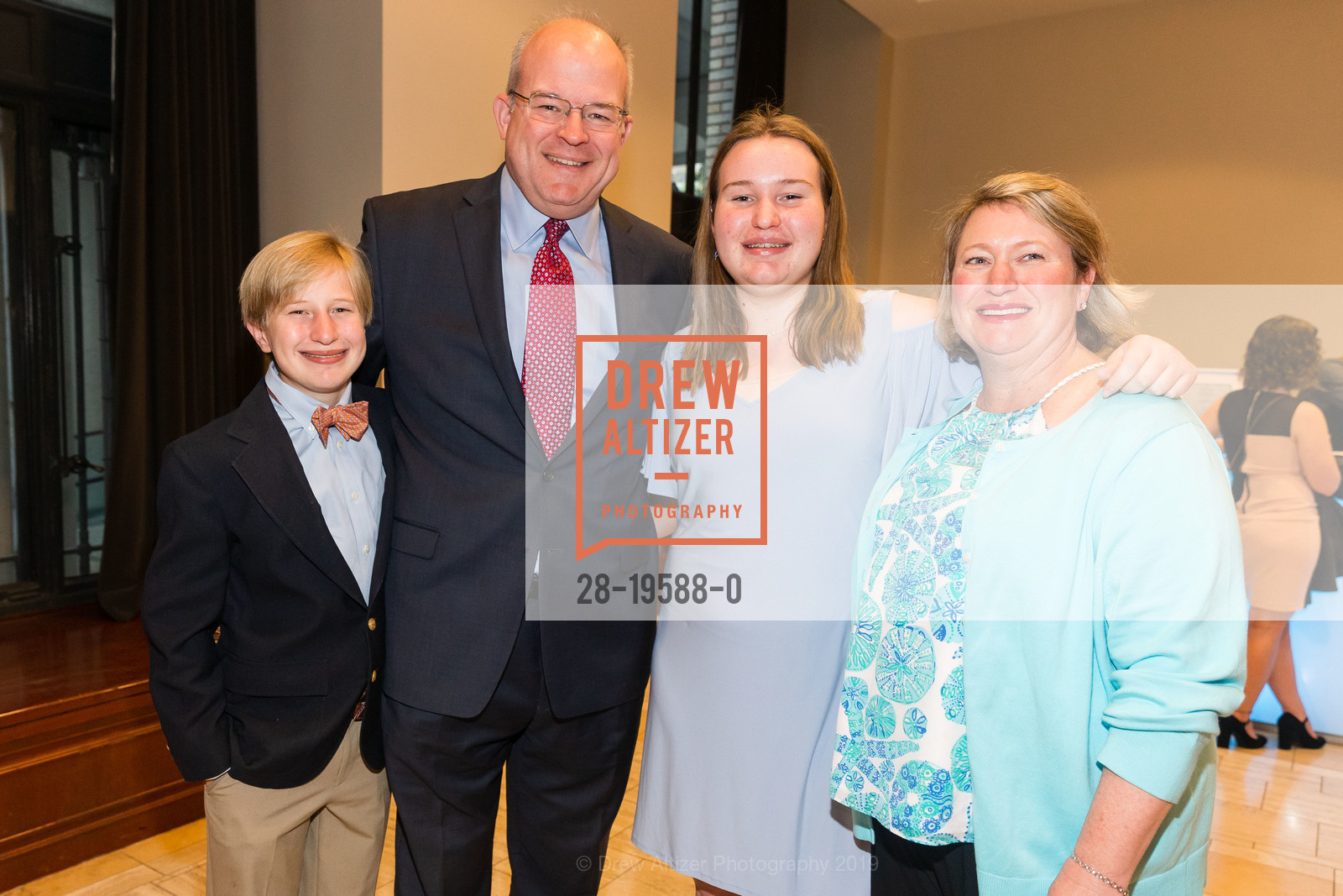 Briggs Cline, Darin Cline, Mary Darin Cline, Allyson Cline, International Ocean Film Festival Off the Reef Fall Benefit, Bently Reserve. 301 Battery Street, November 2nd, 2019, Photo #28-19588-0 Briggs Cline, Darin Cline, Mary Darin Cline, Allyson Cline, Photo #28-19588-0