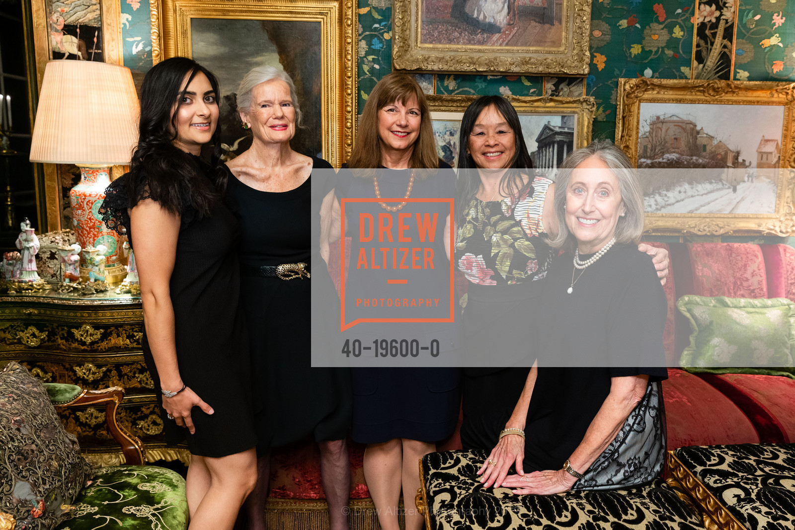 Akriti Sharma, Janet Dunbar, Carol Simmons, Julie Wong, Gail Stern, Gordon and Ann Getty Host Director’s Circle Breast Cancer Research, Private Residence, November 4th, 2019, Photo #40-19600-0 Akriti Sharma, Janet Dunbar, Carol Simmons, Julie Wong, Gail Stern, Photo #40-19600-0
