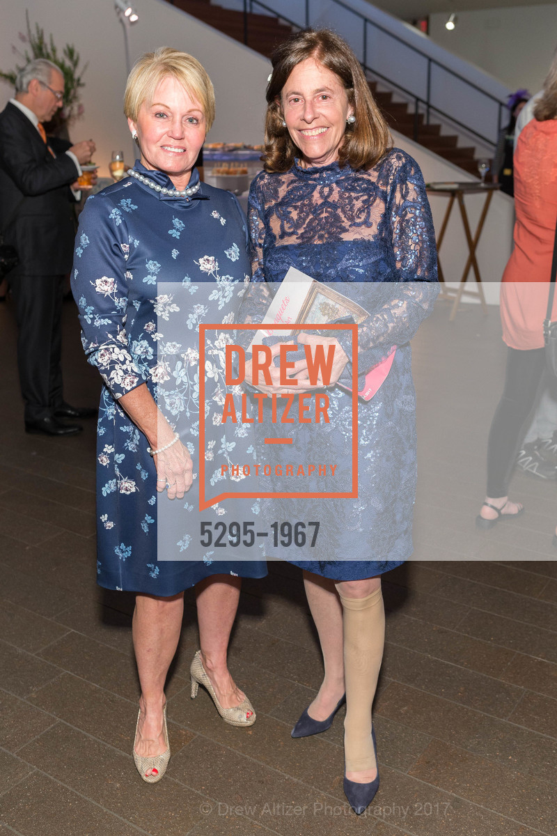 Donna Snow, Lee Edwards, Bouquets to Art 2017 at the de Young Museum, de Young Museum, March 13th, 2017, Photo #5295-1967 Donna Snow, Lee Edwards, Photo #5295-1967